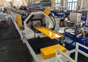 Máquina de corte de perfil Z para conformação de rolos