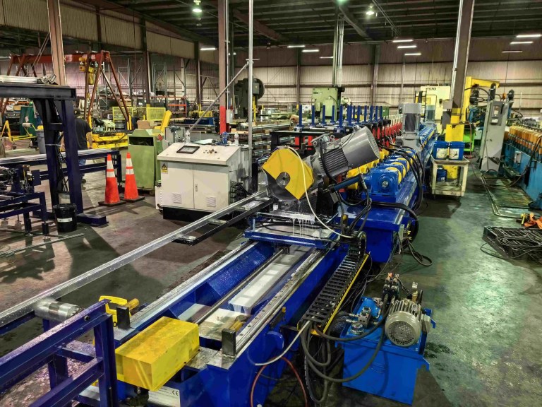 آلة تشكيل قناة دعامة أحادية